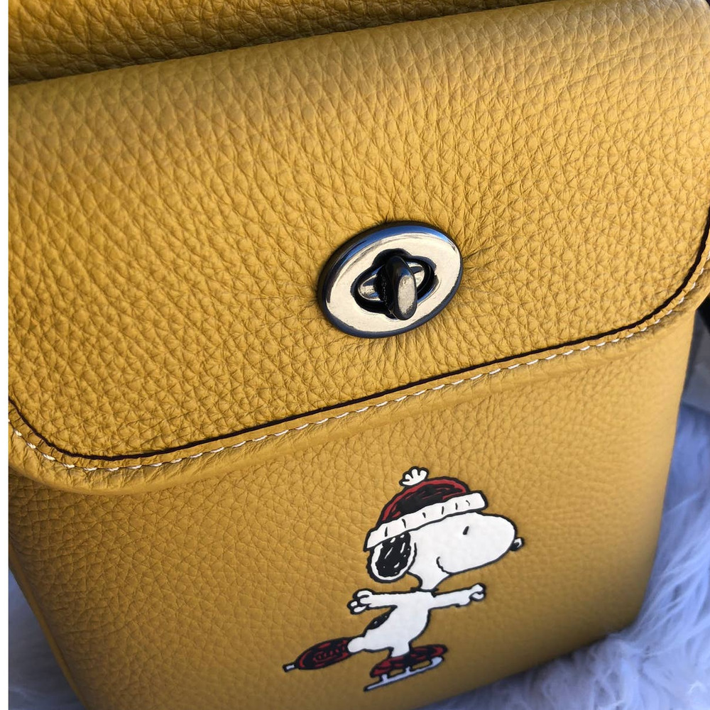 New Coach Men Crossbody Peanuts Heritage  With Snoopy Motif Man Bag - Picture 5 of 9